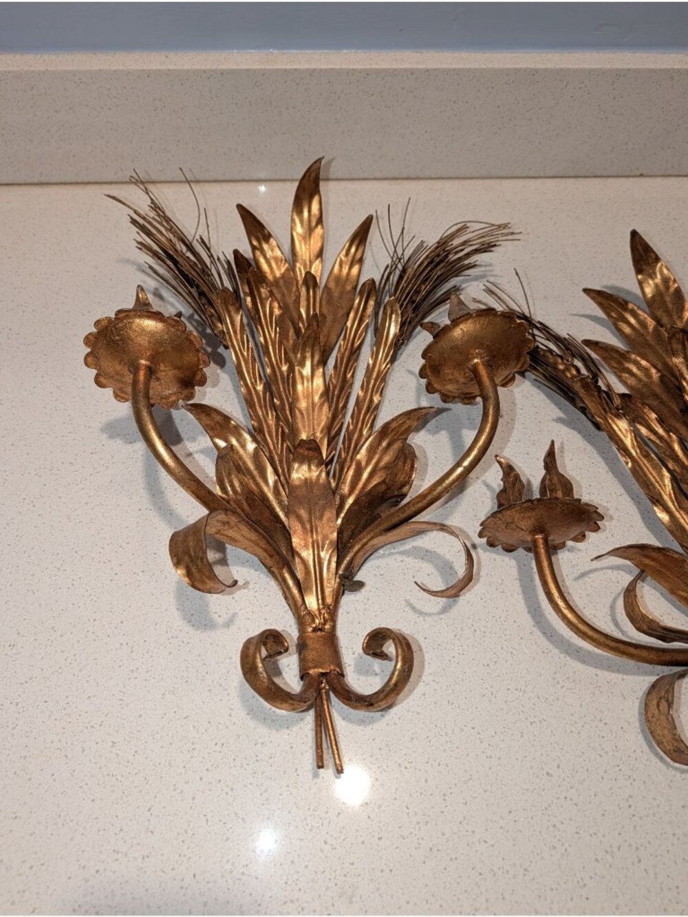 Pair of Vintage Italian Florentine Wheat Leaf Wall Sconces 17" MCM Gold Metal - Picture 6 of 16